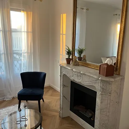 Apartment Cosy Apt With Balcony - 2 Minutes From Metro Station *