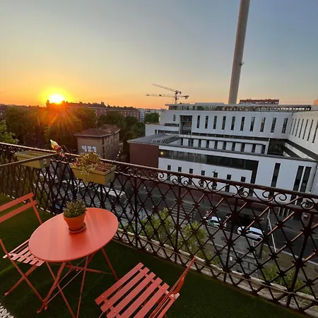 Cosy Apt With Balcony - 2 Minutes From Metro Station Apartment Paris